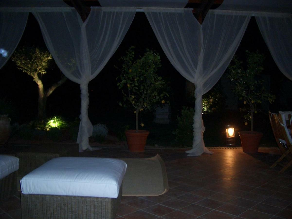 Villa Two Elegant Depandance Conscio Exterior foto